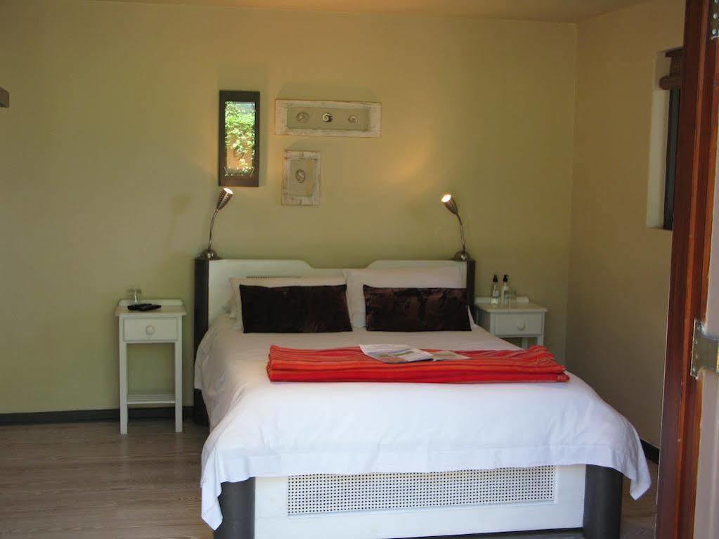 Tranquility Lodge Natureʼs Valley Buitenkant foto